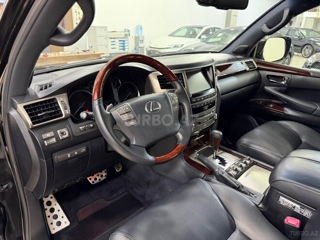 Lexus LX 570-20