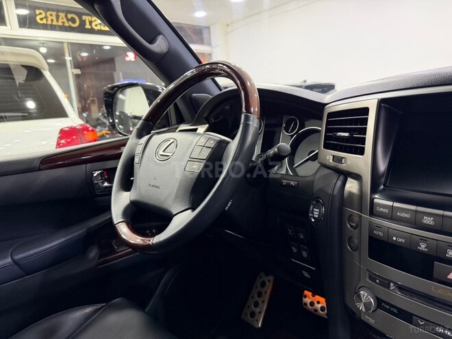 Lexus LX 570-40