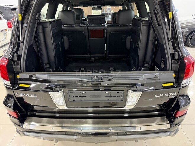 Lexus LX 570-45