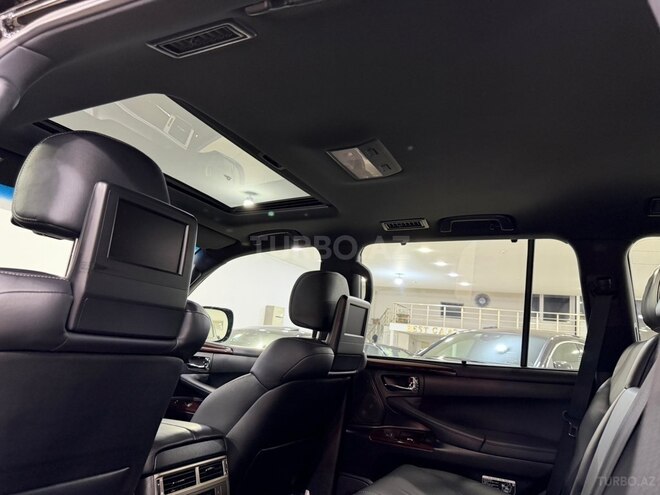 Lexus LX 570-47
