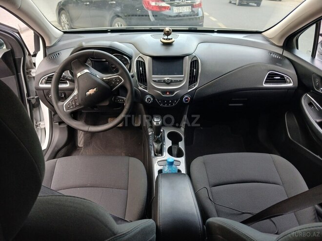 Chevrolet Cruze-8