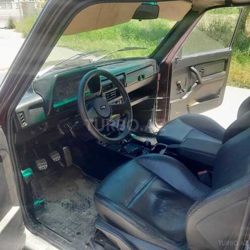 LADA (VAZ) Niva-6