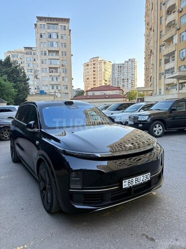 Li Auto L9-7