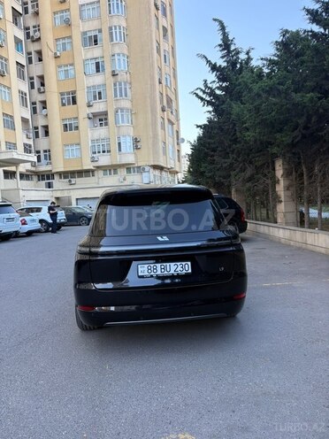 Li Auto L9-5