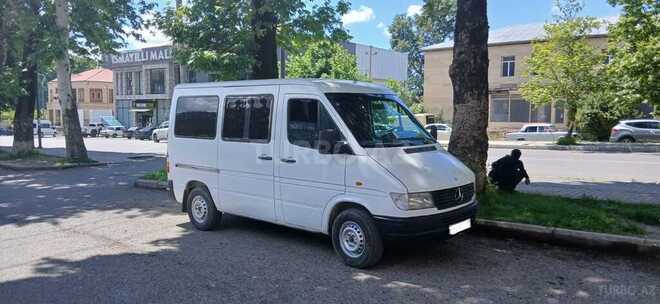 Mercedes Sprinter 208-3
