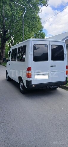Mercedes Sprinter 208-7