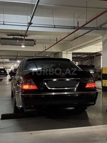 Mercedes E 270-11