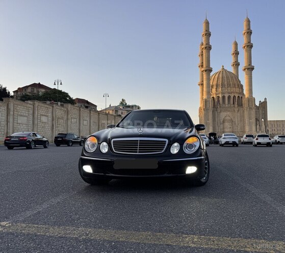 Mercedes E 270-2