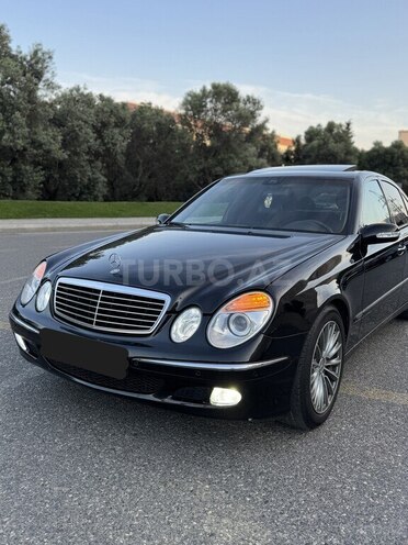 Mercedes E 270-4