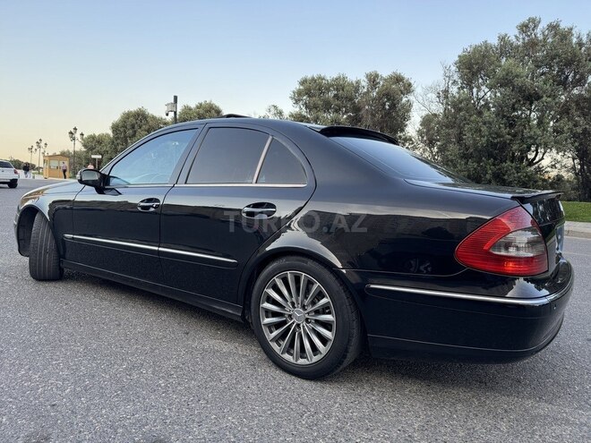 Mercedes E 270-8