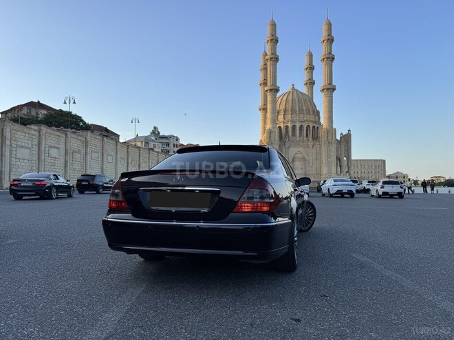Mercedes E 270-10