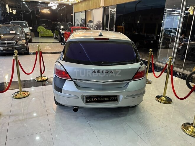 Opel Astra-11