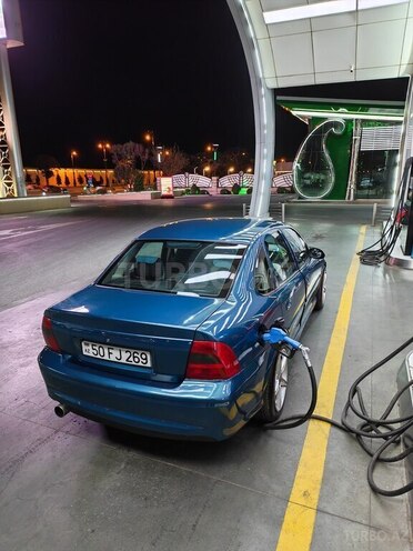 Opel Vectra-10