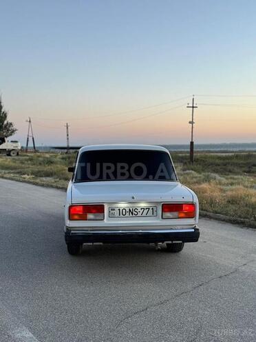LADA (VAZ) 2107-2