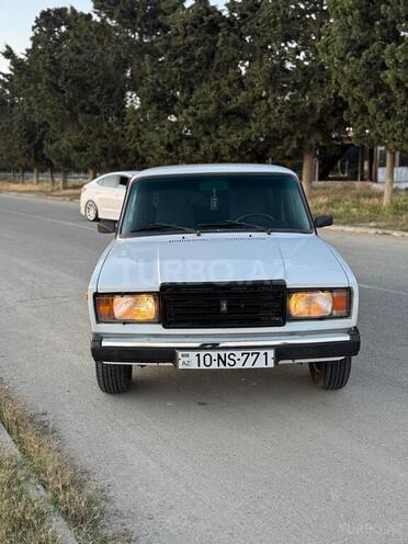LADA (VAZ) 2107-1
