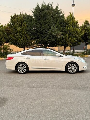 Hyundai Azera-5