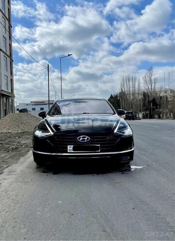 Hyundai Sonata-1