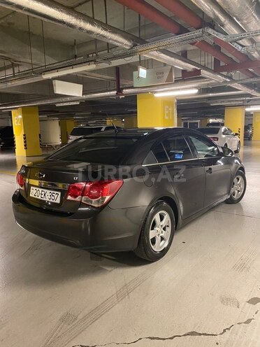 Chevrolet Cruze-3