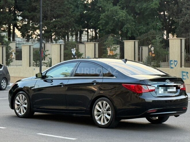 Hyundai Sonata-8