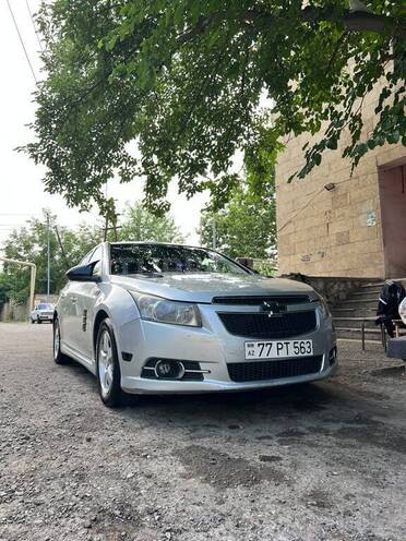 Chevrolet Cruze-1