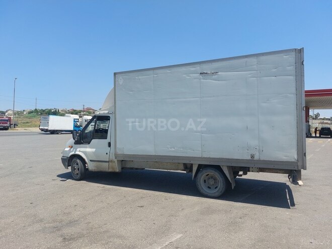 Ford Transit-2