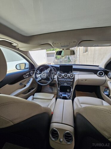 Mercedes C 300 4MATIC-9