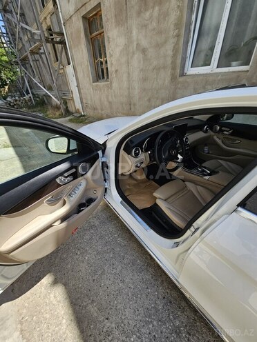 Mercedes C 300 4MATIC-8