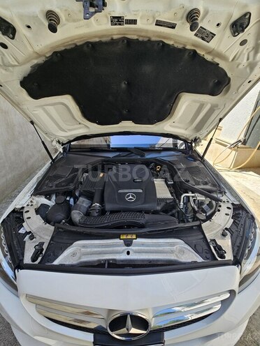 Mercedes C 300 4MATIC-11