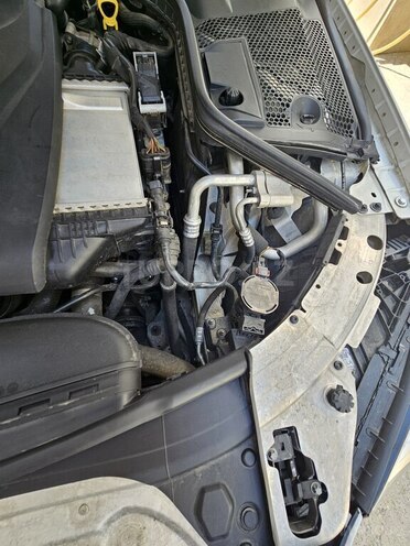 Mercedes C 300 4MATIC-12