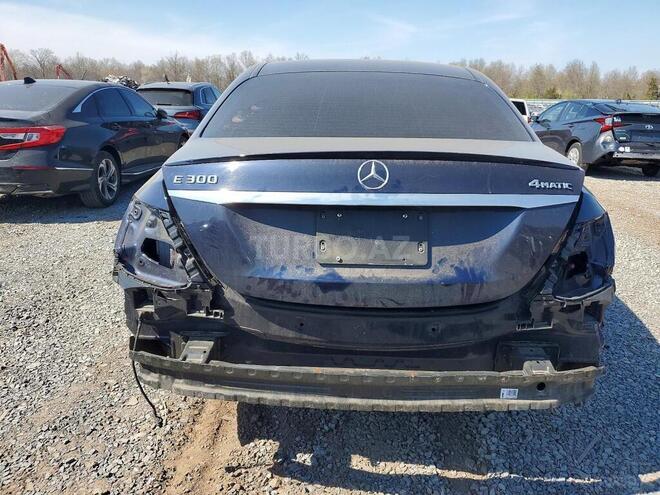 Mercedes E 350 4MATIC-6