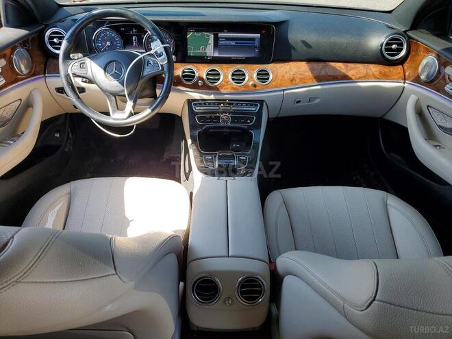 Mercedes E 350 4MATIC-8