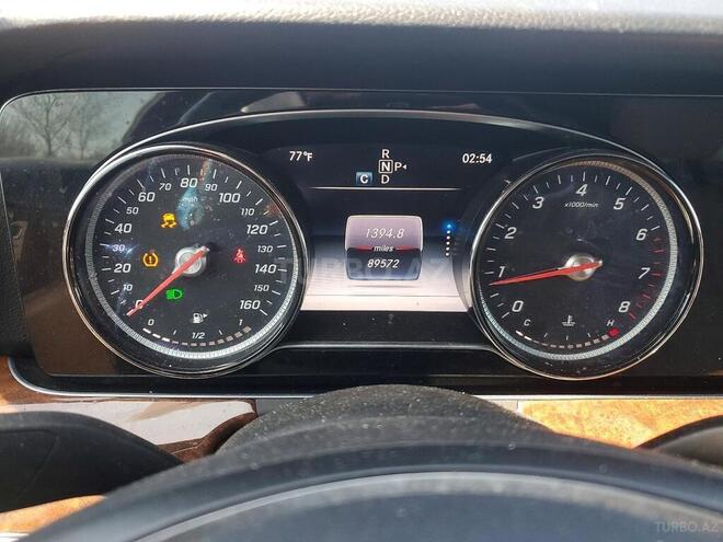Mercedes E 350 4MATIC-9