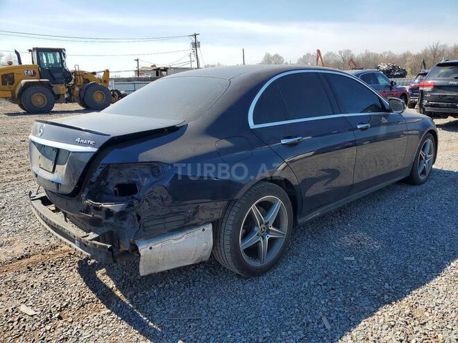 Mercedes E 350 4MATIC-4