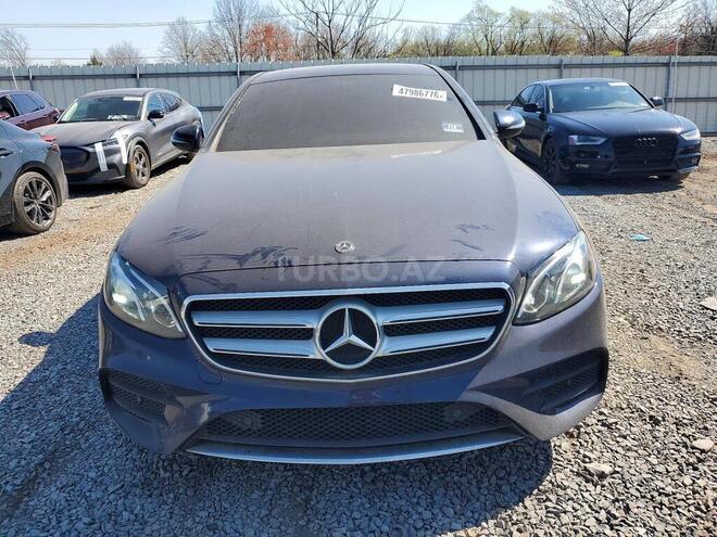 Mercedes E 350 4MATIC-1