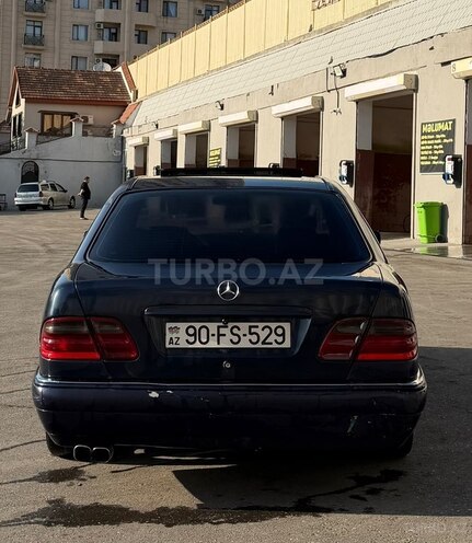 Mercedes E 240-14