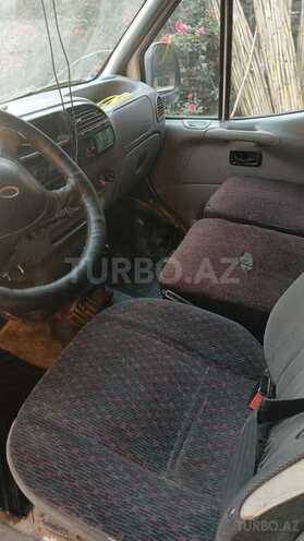 Ford Transit-3