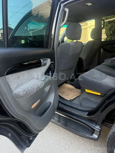 Toyota Land Cruiser Prado-10