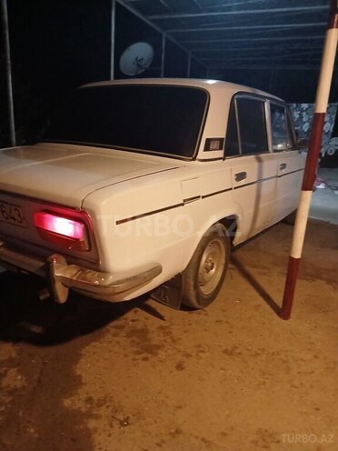 LADA (VAZ) 2103-4