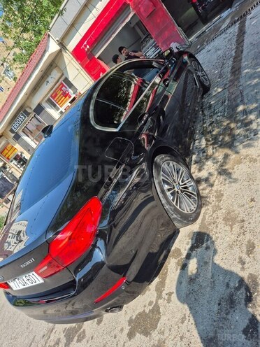BMW 530-12