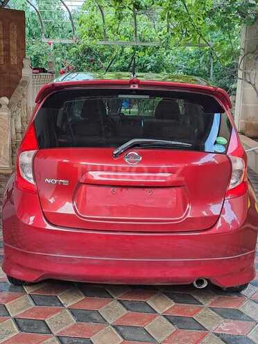 Nissan Note-2