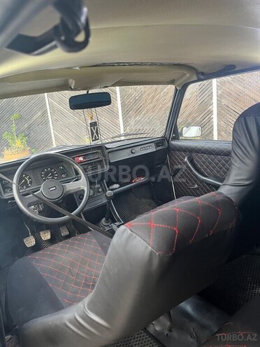 LADA (VAZ) 2107-4