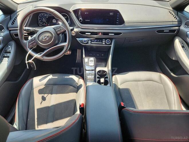 Hyundai Sonata-8