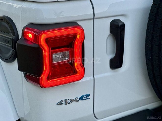 Jeep Wrangler-10