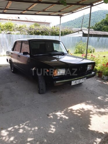 LADA (VAZ) 2107-1