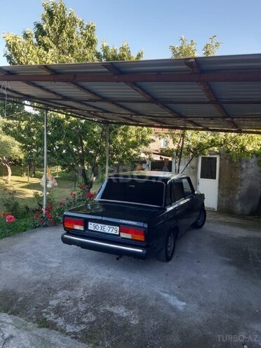 LADA (VAZ) 2107-2