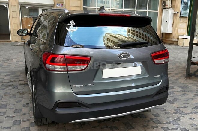 Kia Sorento-7
