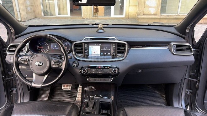 Kia Sorento-2