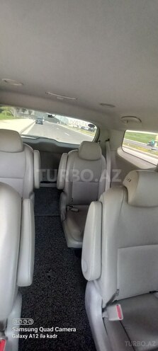 Kia Carnival-3