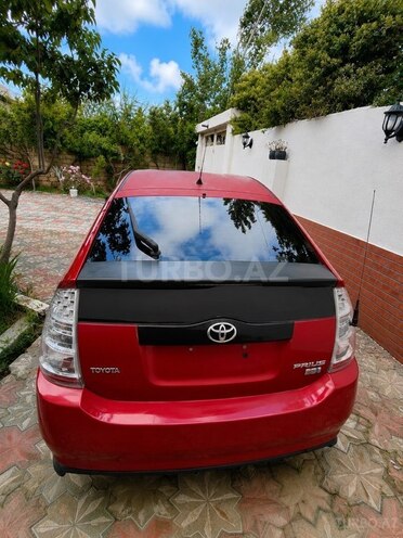 Toyota Prius-4