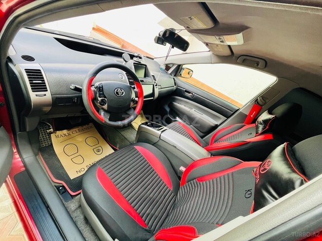 Toyota Prius-7
